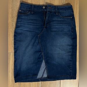 Denim skirt